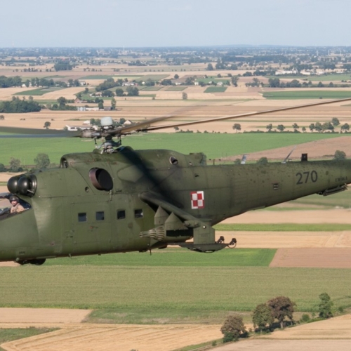 Mil Mi-24 – sesja zdjęciowa air2air